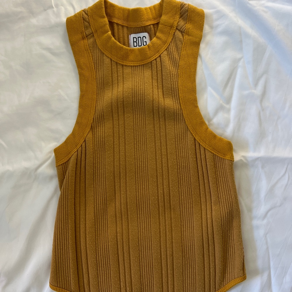 Urban Oitfiters tank